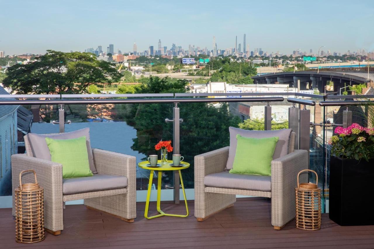 Hotel Indigo Flushing - Laguardia New York Exterior photo